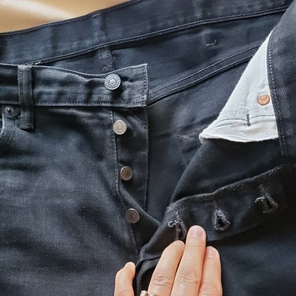 Levi 501 Button Fly - Picture 5 of 6